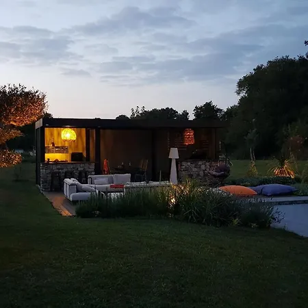 Les Granges De Juvardeil
