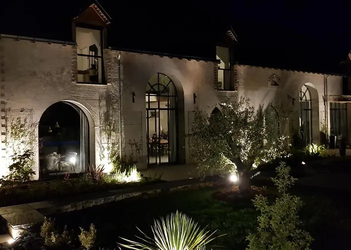 Les Granges De ベッド・アンド・ブレックファスト Juvardeil